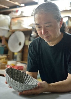 室伏 英治