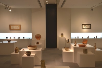 安陪 均 展