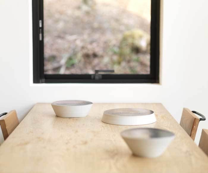 白磁鉄釉台皿 20.5×6.0cm 25.0×4.0cm 18.5×7.0cm