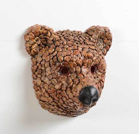 お面（モカ） 25×25×18㎝ 2018年※着用して撮影可能です。